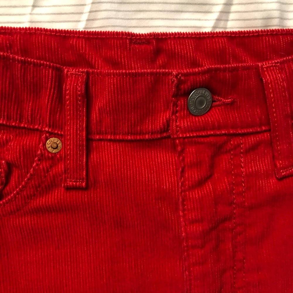 LEVI'S RED CORDUROY SKIRT